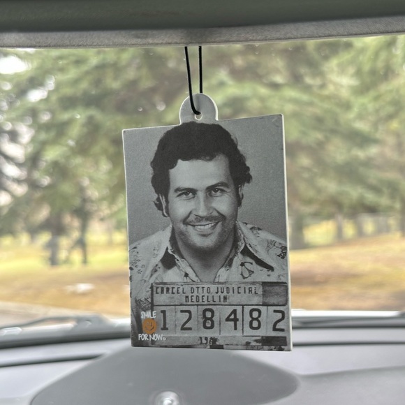 Air Freshener - Pablo Escobar mugshot - Picture 3 of 4